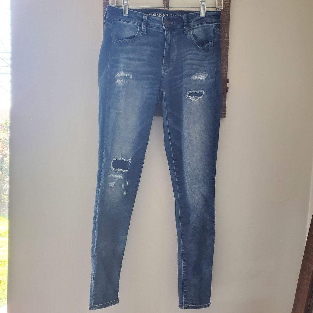 AMERICAN EAGLE SZ6 Distressed Stretch Jegging Jean